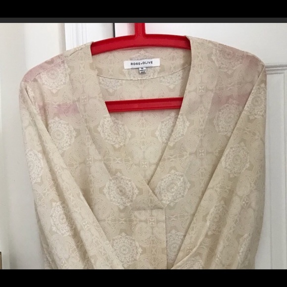 Rose & Olive Tops - 💙 ROSE + OLIVE semi-sheer XL Blouse